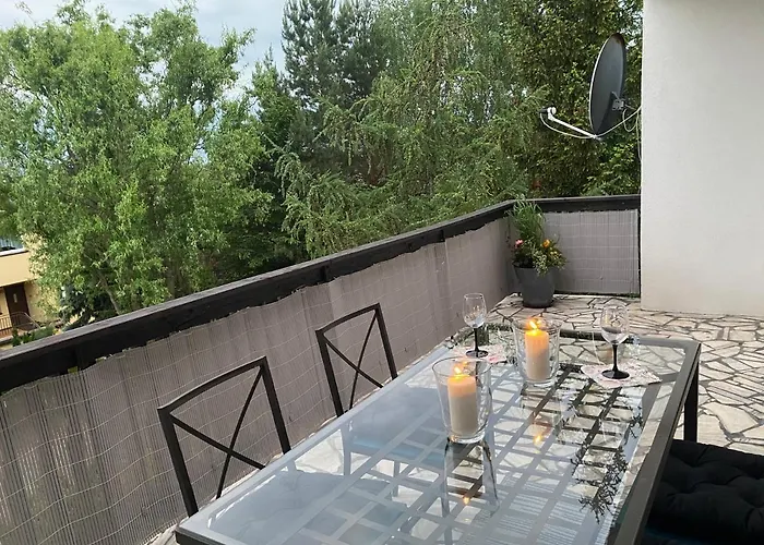 Apartament W Zielonej Okolicy Z Tarasem
