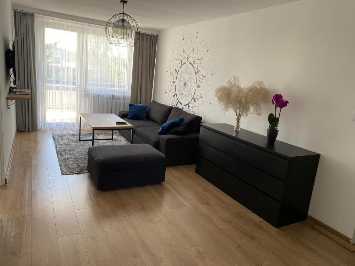 Apartment W Zielonej Okolicy Z Tarasem Kielce