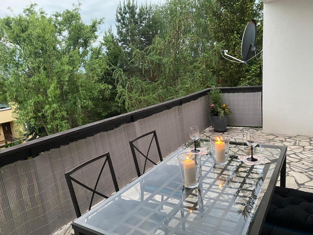 Apartment W Zielonej Okolicy Z Tarasem *